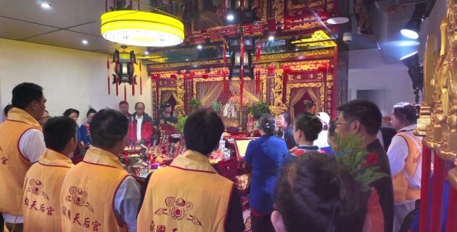 妈祖圣像抵达法国巴黎妈祖庙